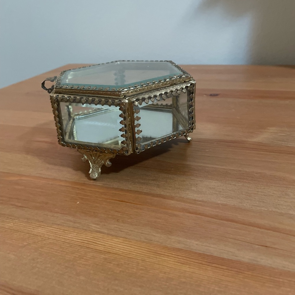 Hexagon Glass & Brass Jewelry Trinket Box - Picture 3 of 6